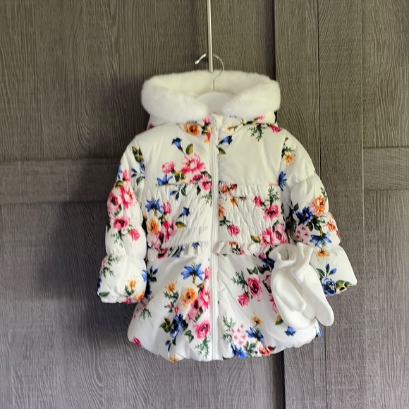 2/$60⭐️Rothschild floral coat and mitts set - Picture 3 of 13